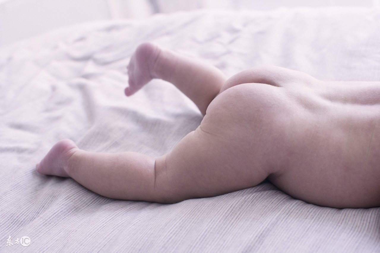 宝宝屁股干裂有什么好方法,宝宝屁屁淹了破皮出血了怎么办