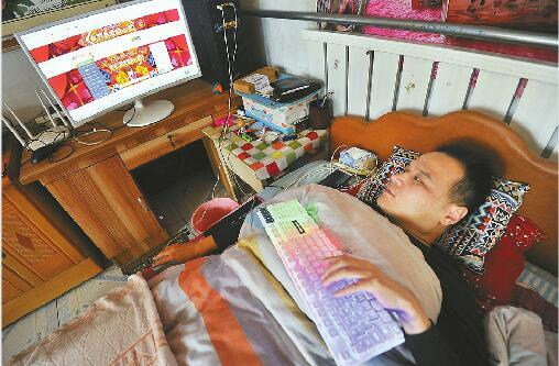 无腿男子在街头卖瓜灵活自如,济南无腿男子后续