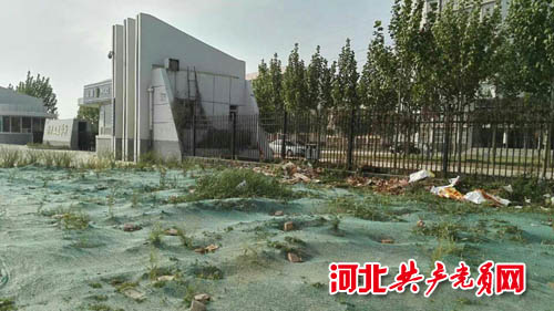 垃圾围困“象牙塔”衡水卫生学校门前缘何不卫生