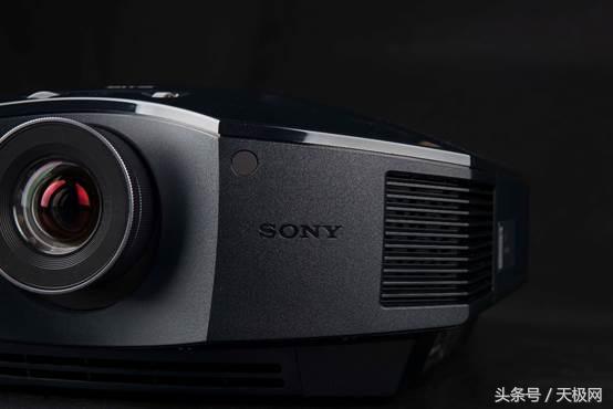 全高清神作索尼VPL-HW48家用投影机上手体验