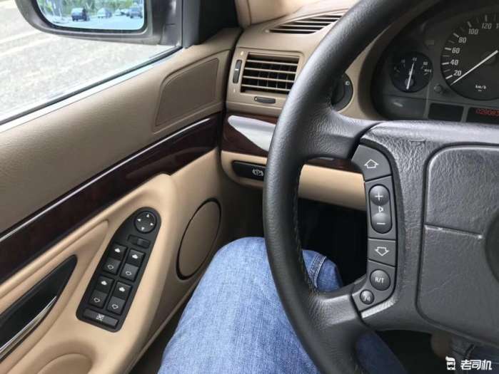 德系车的保值率有多低?当年极品宝马7系如今只要几万块