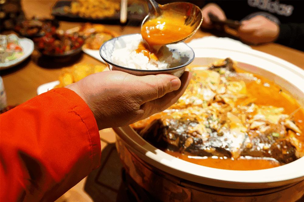 家有万贯不如鱼汤泡米饭！开业五大福利等你来！充多少送多少！