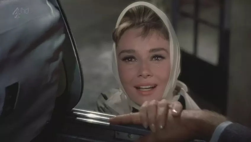 在北上广深杭挣扎的人，你们吃过《蒂凡尼的早餐》吗？