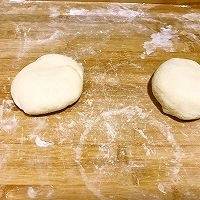 自己在家做葱油千层饼,南瓜葱油千层饼的做法