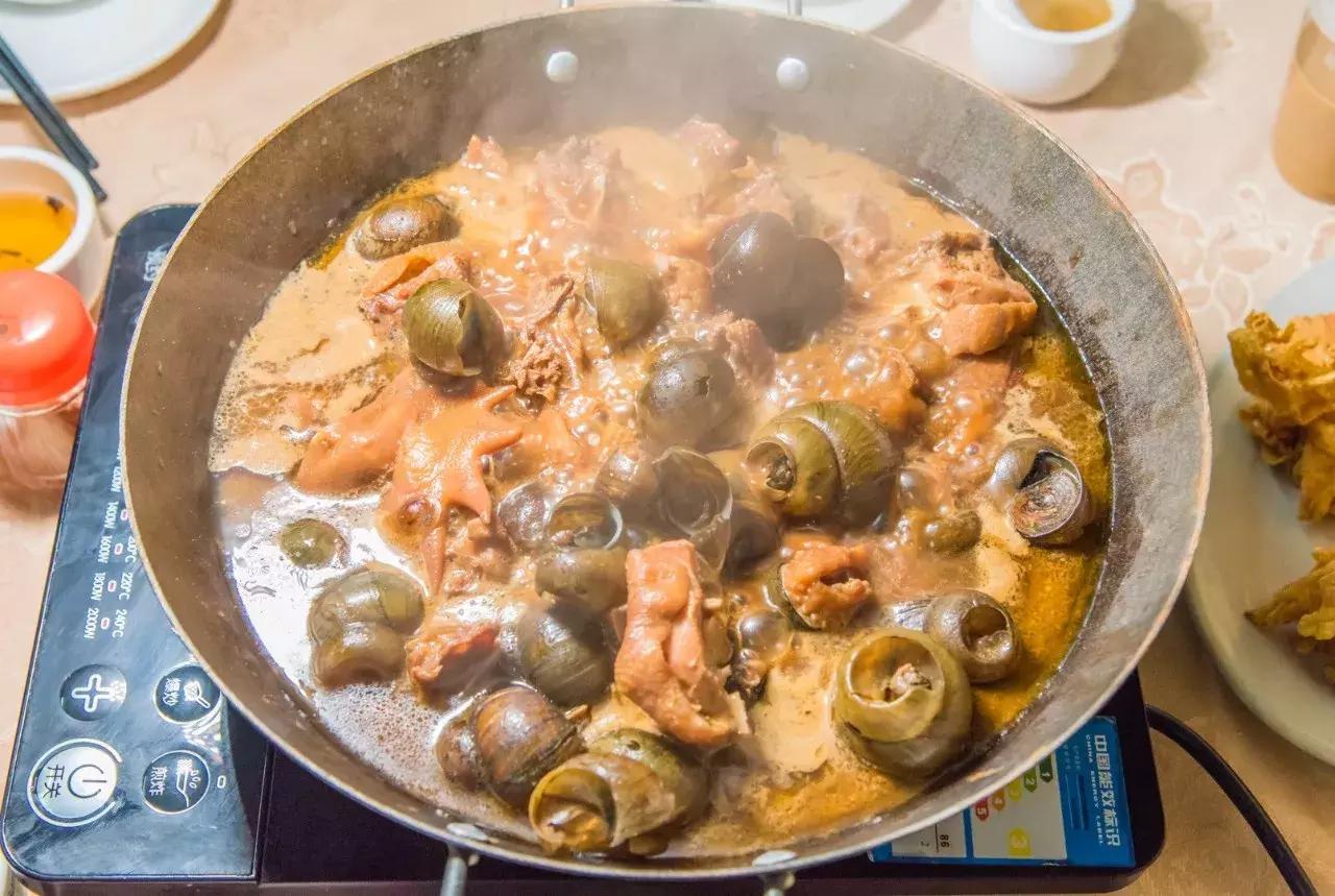 同福路金辉田螺鸡煲地址,同福西田螺鸡煲