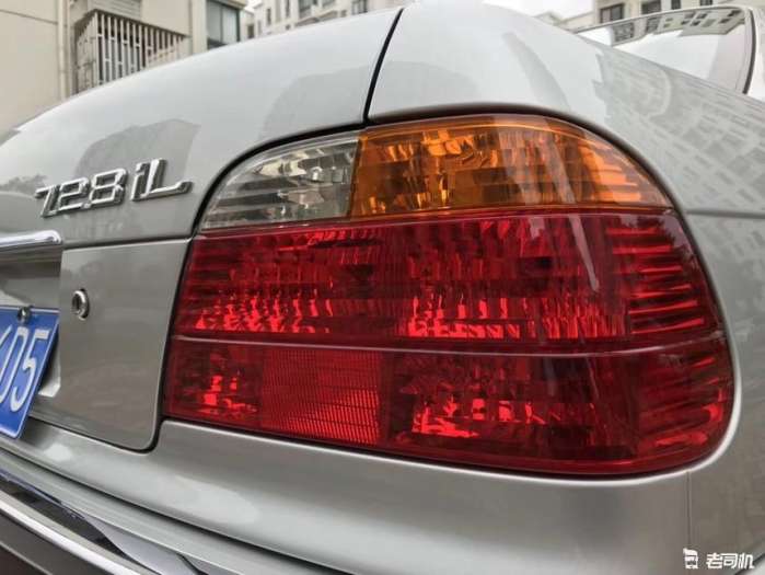 德系车的保值率有多低?当年极品宝马7系如今只要几万块