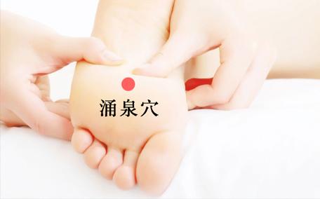 一到冬天手脚冰凉怎么调理最好,一到冬天手脚冰凉的偏方