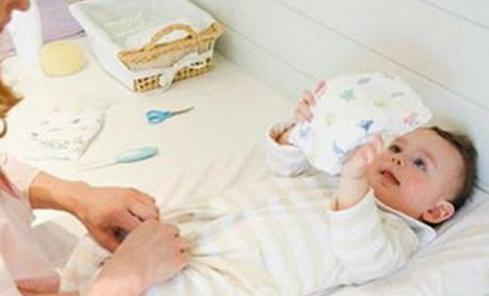 孩子身上总有尿骚味，天天洗屁股都没用，遇到这情况咋处理？