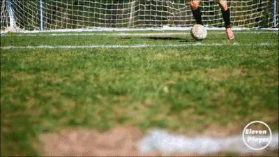 足球过人实用技巧小学生,足球五人制过人小技巧简单