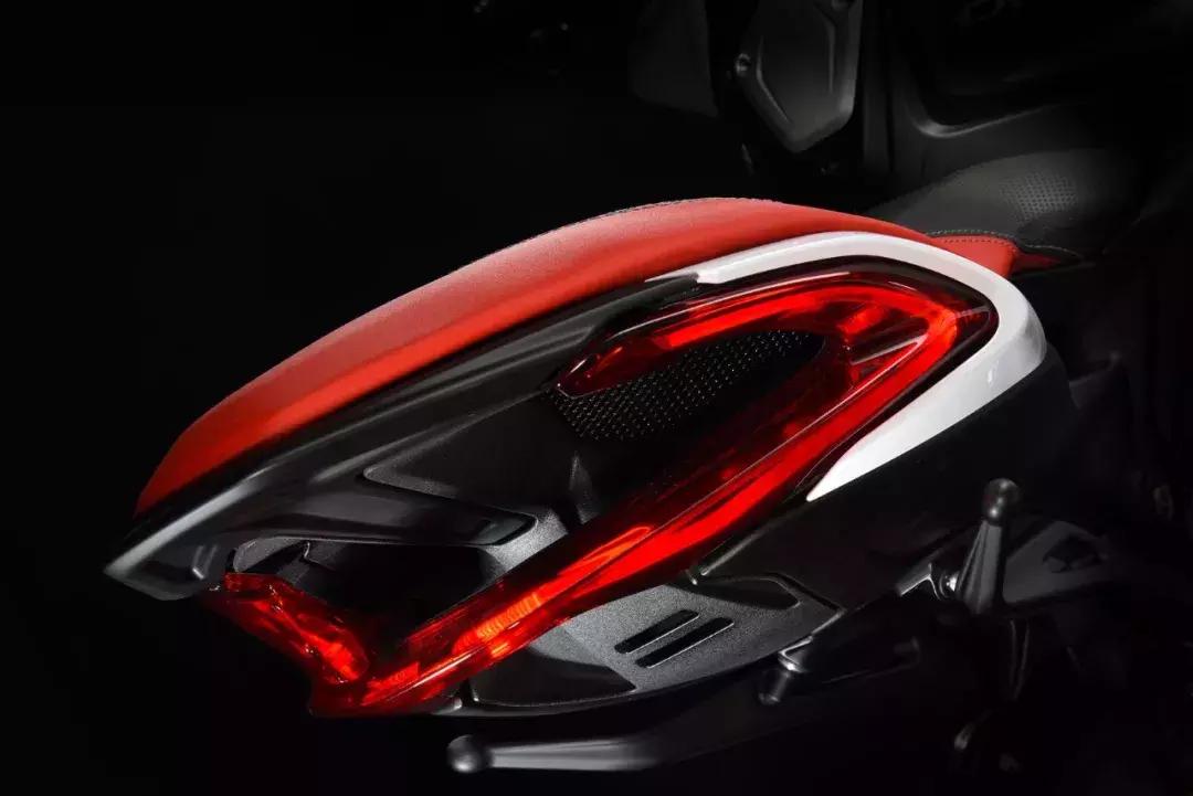 飞肯牌MVAgusta(阿古斯塔)即将上市,双方组装项目签约