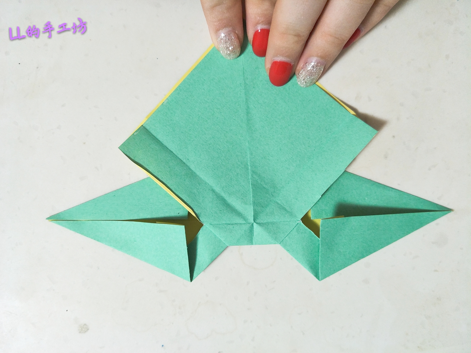 纸折的蝴蝶结教程,蝴蝶结怎么折出来简单又美丽