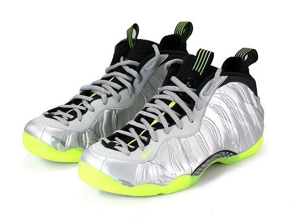 一双喷泡能穿几年,喷泡详细简介