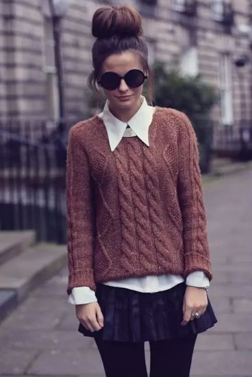 男士高领毛衣和衬衫叠穿,毛衣衬衫叠穿预知早春时尚风潮