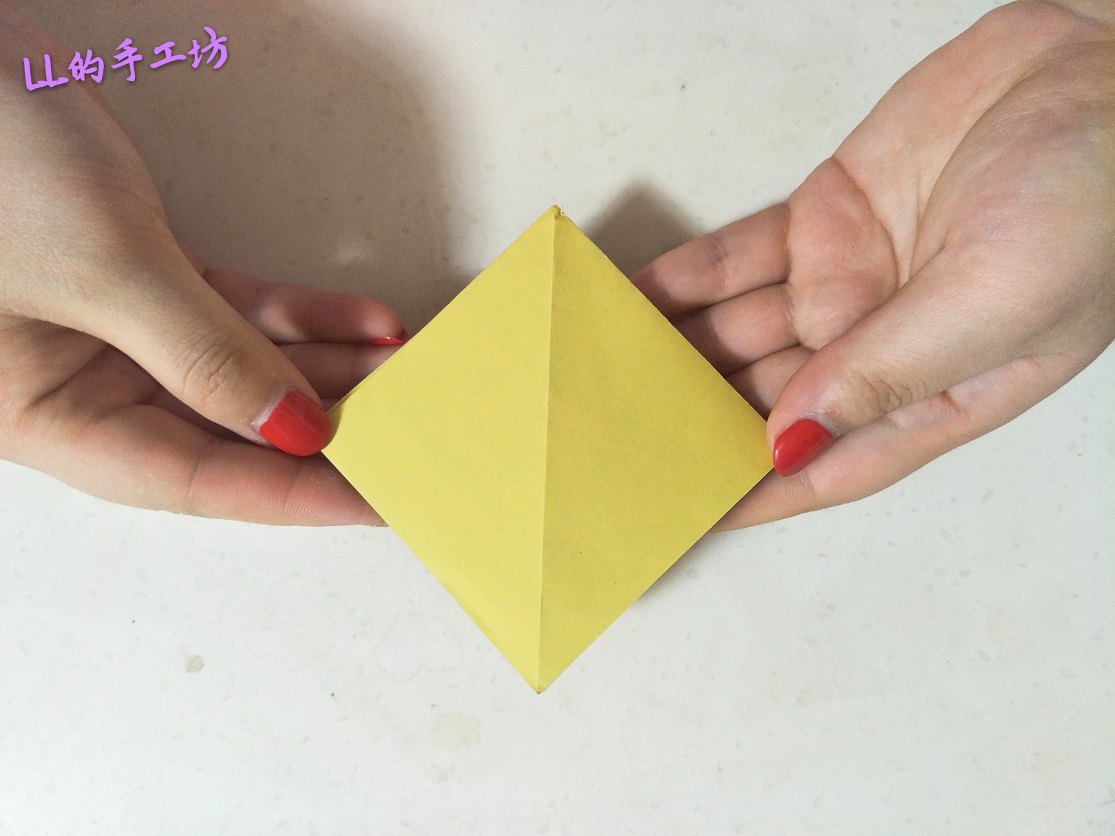 纸折的蝴蝶结教程,蝴蝶结怎么折出来简单又美丽