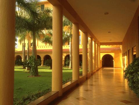 比阿里巴巴园区还要炫的Infosys班加罗尔园区,带你了解印度的IBM