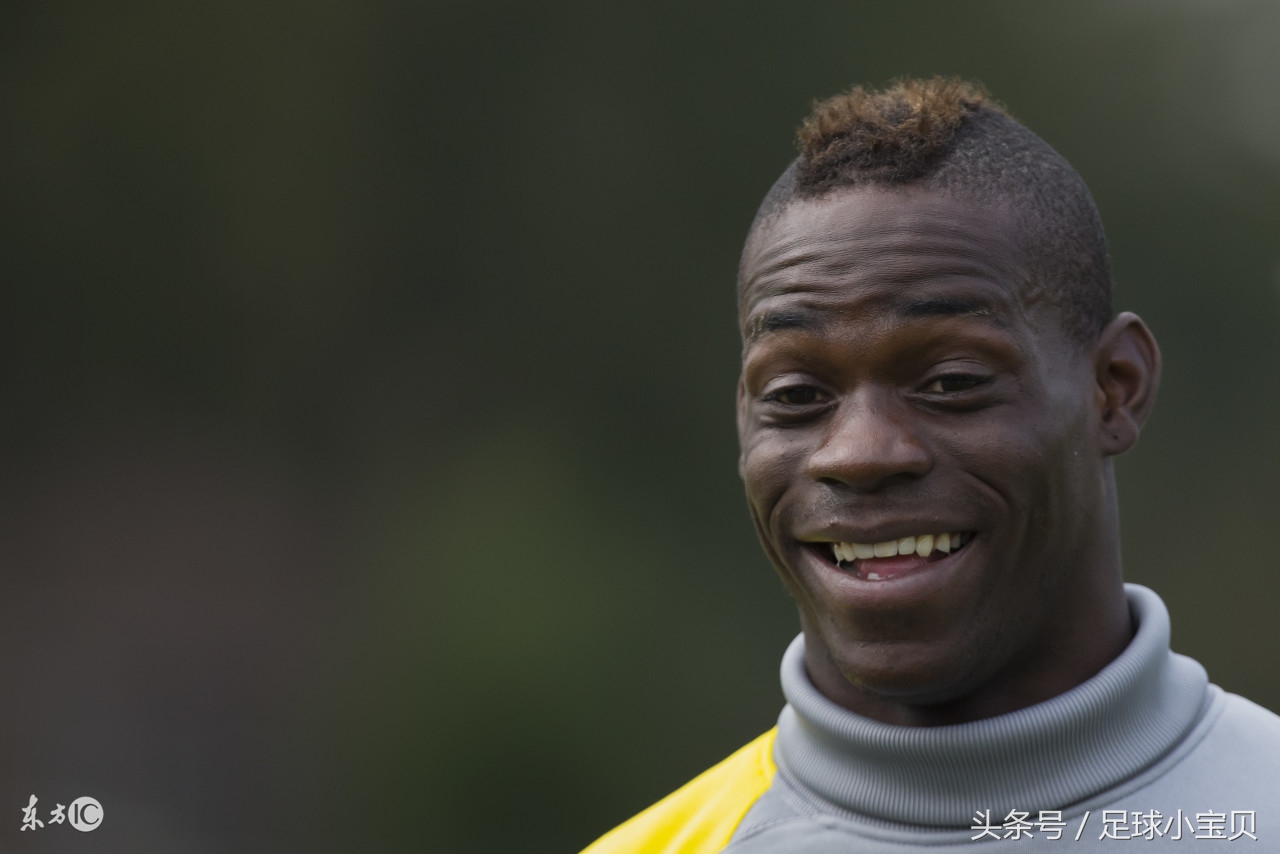 现役球员中效力过曼城的,巴西当红妖锋正式加盟曼城