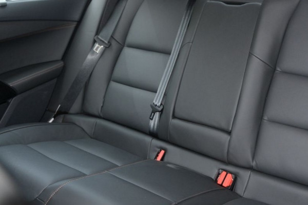 东风标致508配置静态解析搭载1.6T/1.8T汽油发动机