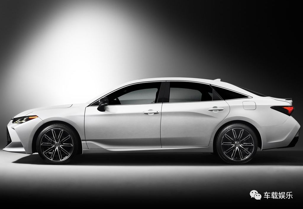 3.0LV6前置后驱的锐志向我们告别丰田如何书写Avalon的少年梦