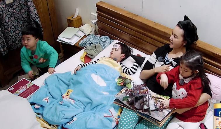 萌宝宝洗澡,萌宝宝自己洗澡