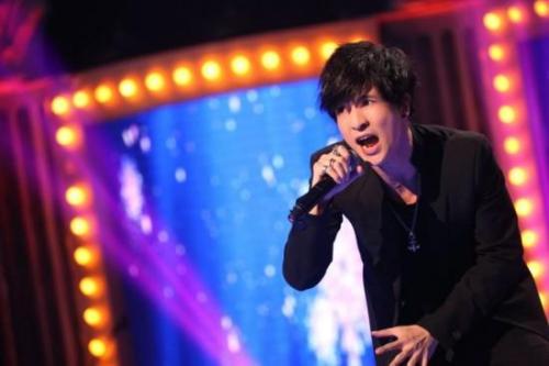 唱歌怎么投入感情教学,唱歌如何投入深情