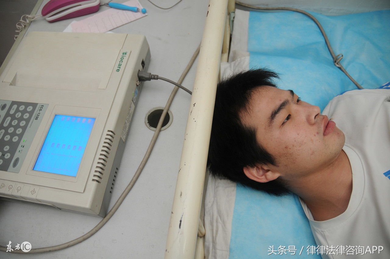 员工工作死亡怎么向他家属赔偿,企业员工死亡有什么赔偿