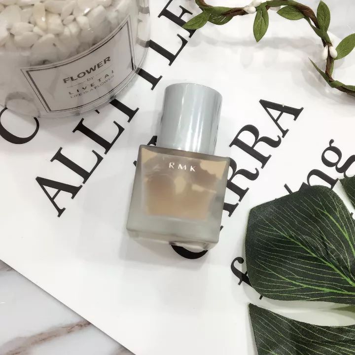 rmk水凝光采矮方瓶粉底霜202测评,rmk水凝粉底霜新版