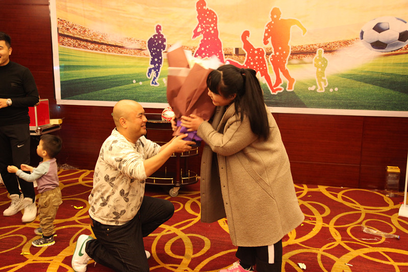 无足球不兄弟原版视频,无足球不兄弟英文