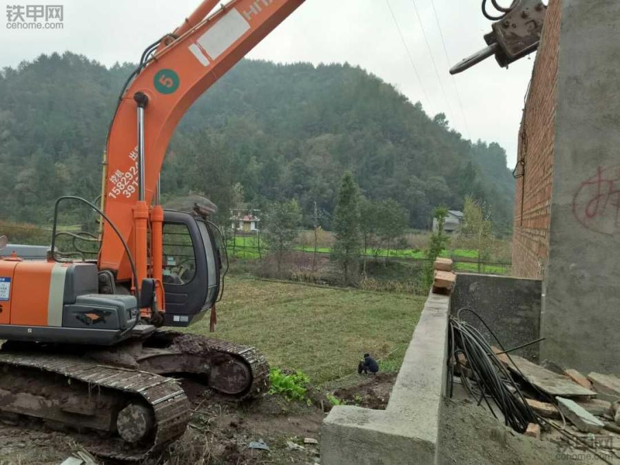 干挖机亏了几十万,干挖机挣大钱