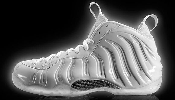 一双喷泡能穿几年,喷泡详细简介