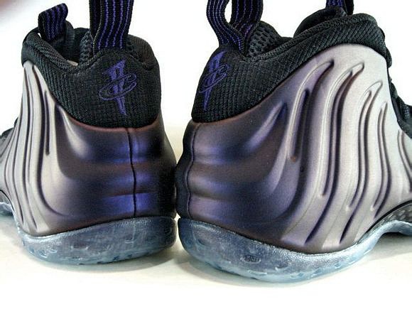 一双喷泡能穿几年,喷泡详细简介