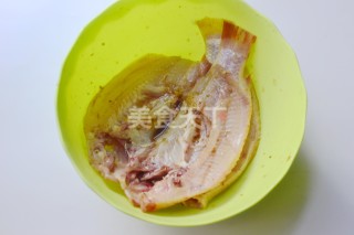 私房烤鱼如何做,烤鱼美食教程家庭版