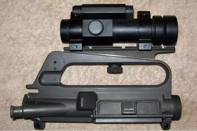 红点和全息的原理区别,红点全息的区别与选择