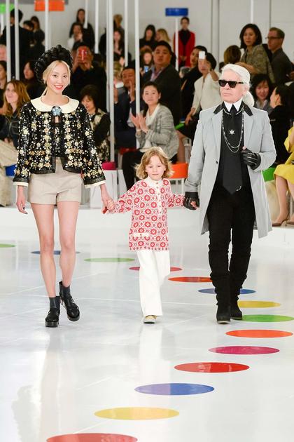 如何受邀参加香奈儿时装秀,怎么参加香奈儿的活动