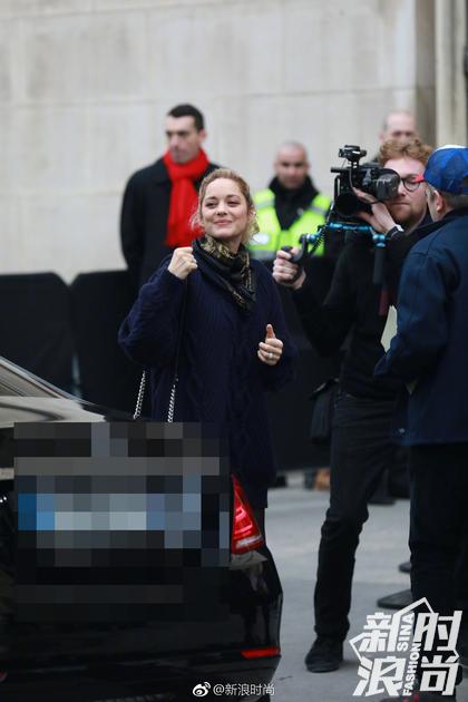 如何受邀参加香奈儿时装秀,怎么参加香奈儿的活动