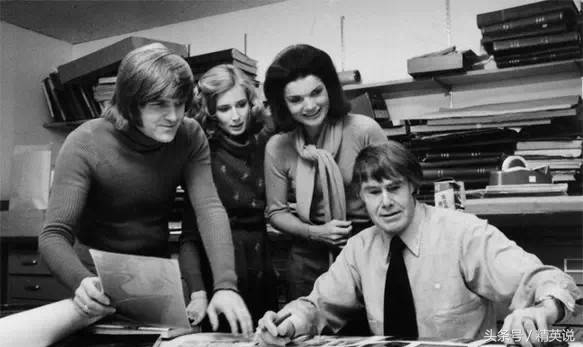 嫁给总统却目睹丈夫被杀,嫁给首富再度守寡,涅槃后的她更传奇