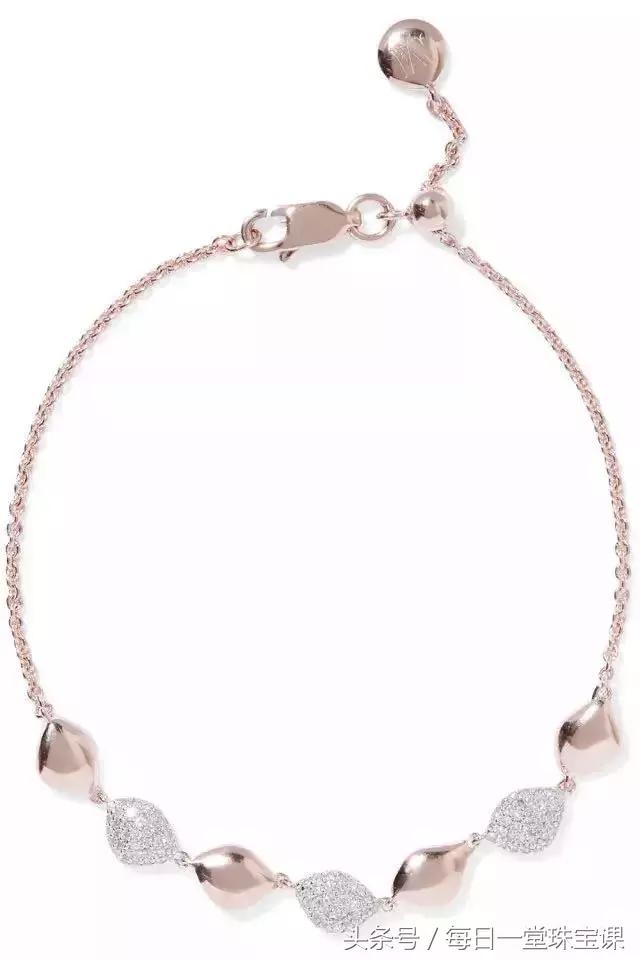有些人戴玉珠手串真的看起来很土,一条漂亮的手串少不了好看的配饰
