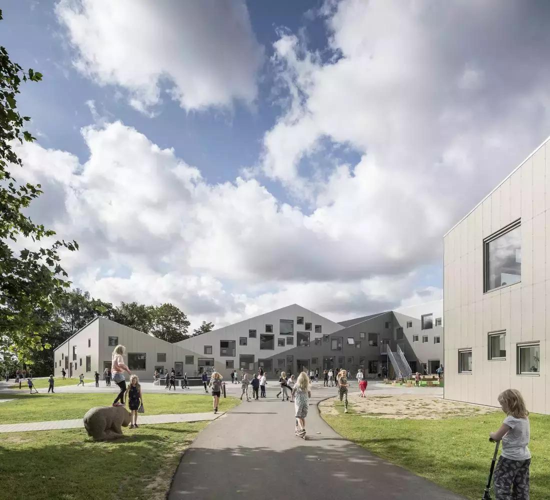 全国十大最美学校排名,世界上最好的10所学校