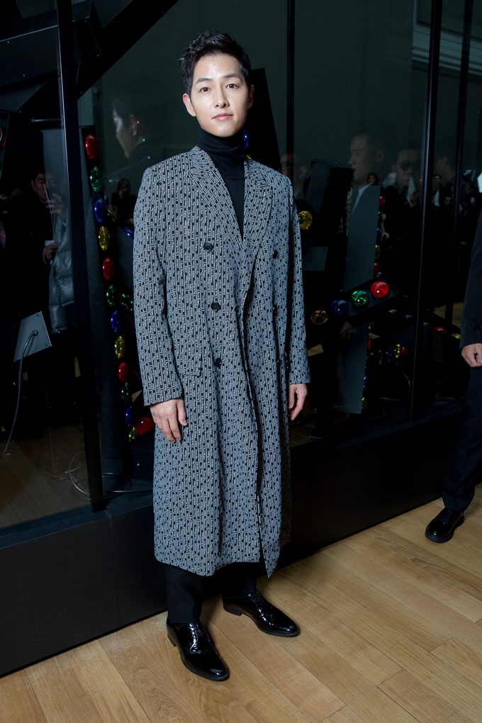 宋仲基出席迪奥活动,宋仲基亮相戛纳图文