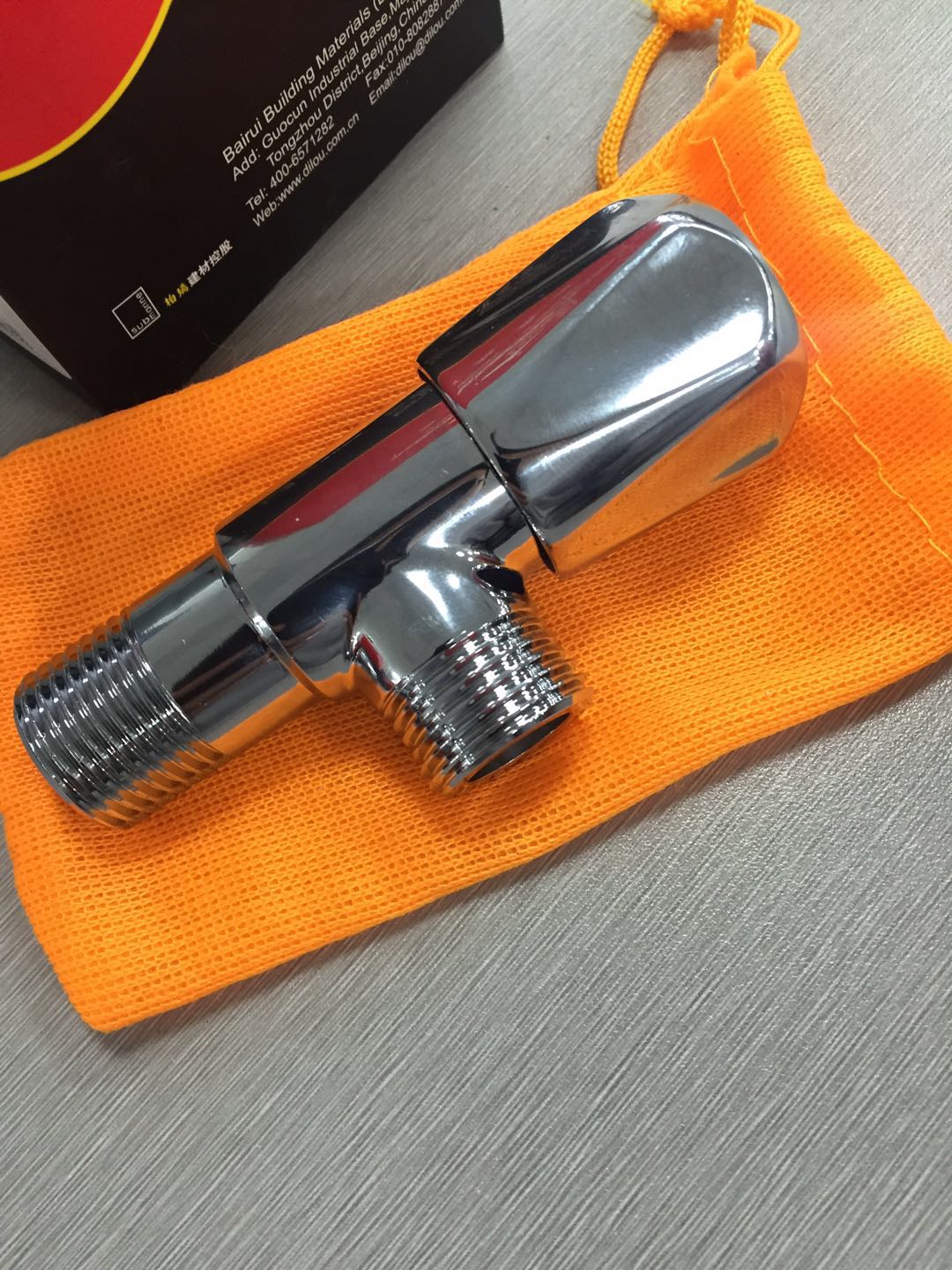 潜水艇洗衣机龙头,用哪种洗衣机水龙头好