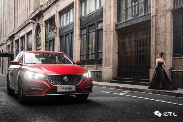 地下车库思域偶遇名爵6,名爵六高速上碰见思域