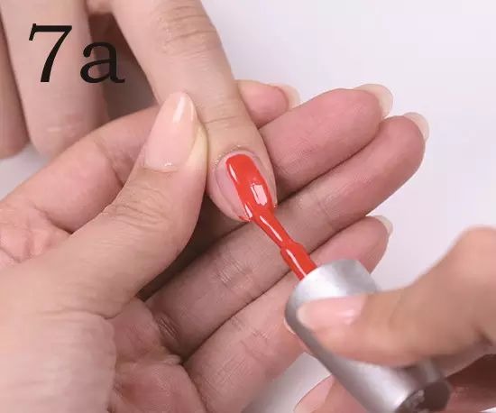 美甲教程步骤甲油胶涂法,如何自己用甲油胶做美甲