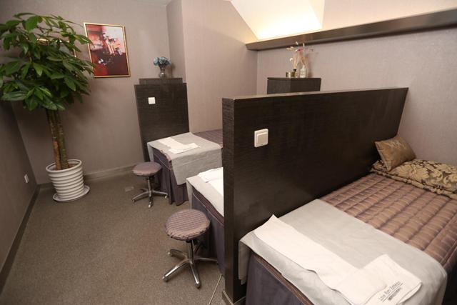 当爱美的你碰上爱露蜜周年庆，让自己美美的回家过年