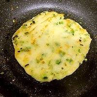 自己在家做葱油千层饼,南瓜葱油千层饼的做法