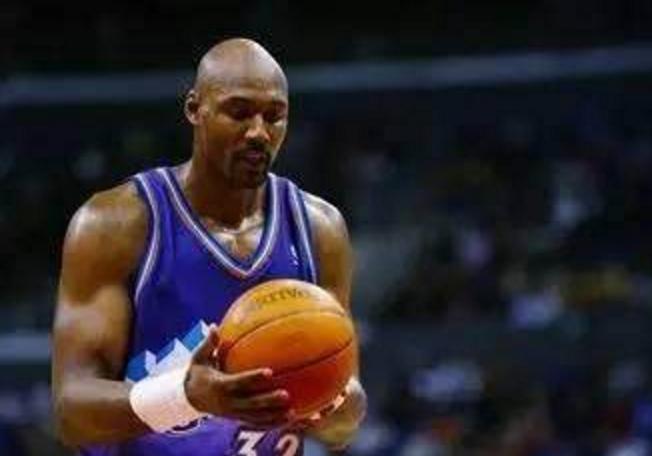 纳什罚球热身动作视频,nba名场面纳什罚球