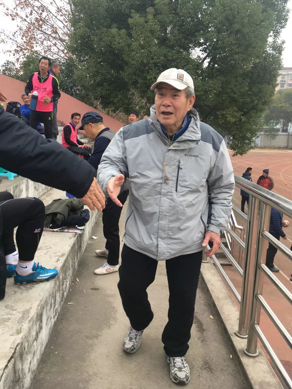 可敬！这支南京的业余队中竟有徐根宝的老师