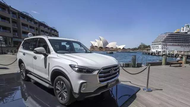 跑赢行业、亮点突出核心蓝筹大象起舞，上汽集团答卷汽车强国之路