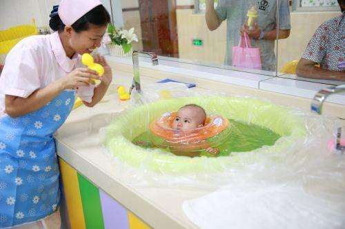 宝宝手臂内侧化脓怎么处理,孩子外伤感染化脓怎么处理