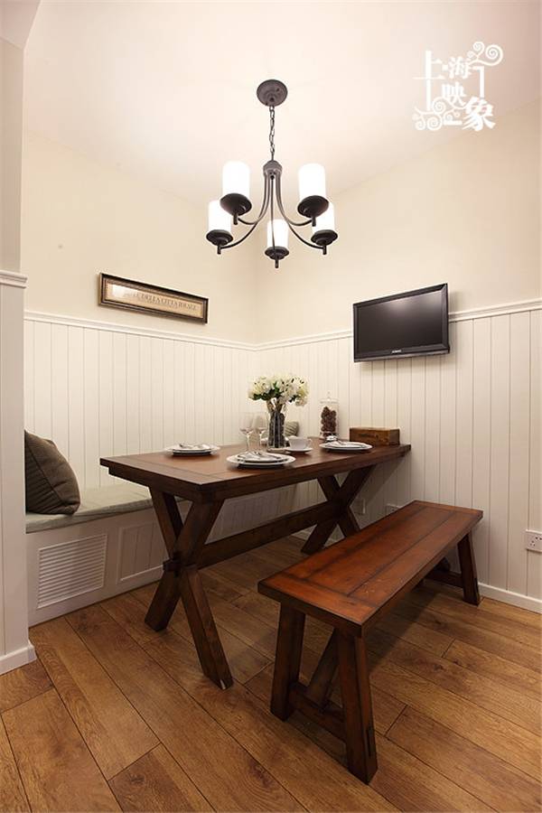 特色餐厅卡座隔断到顶木饰效果图,餐厅卡座一体效果图