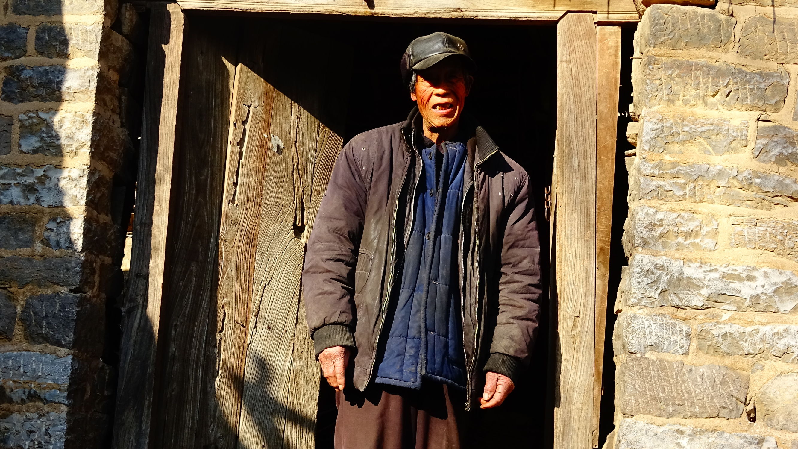 我的家在桃花峪:遇见青州窦家崖村的王老伯