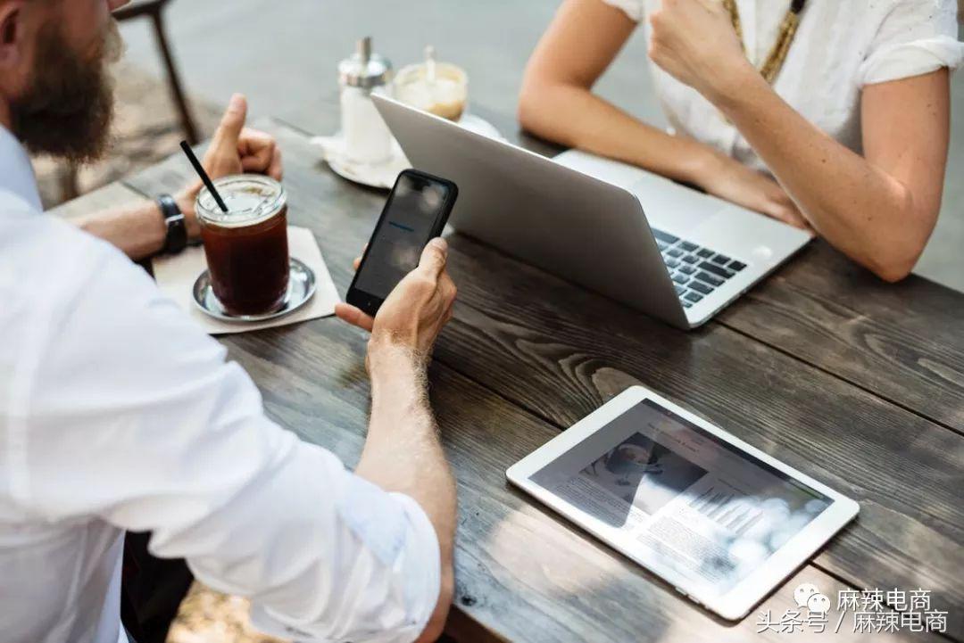 手机怎么一小时赚够一百块钱,一部手机如何每天赚个10块钱